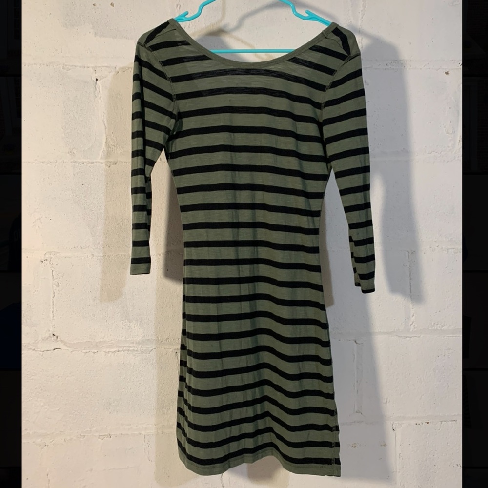 Express Striped Semi-Fitted 3/4 sleeve Dress